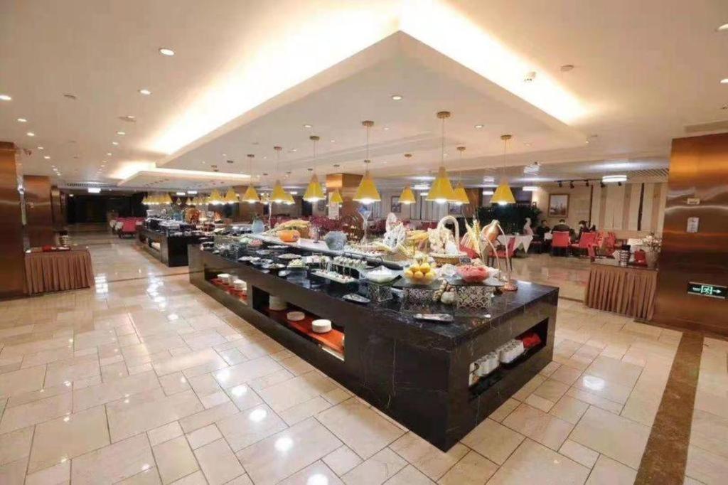 West International Trade Grand Hotel Пекин Экстерьер фото